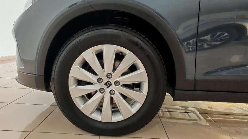 Usado Seat Arona Style 116 CV (85 kW) 2025 Gris SUV