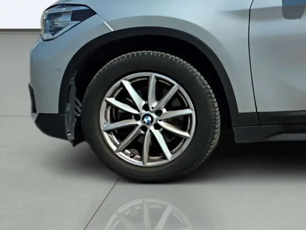 Usado BMW X1 140 CV (102 kW) 2019 Gris SUV