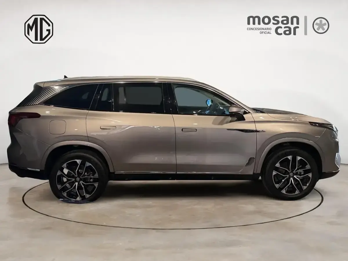 Usado MG MGS9 299 CV (219 kW) 2025 Gris SUV