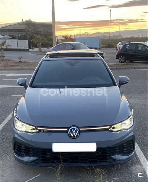 Usado VW Golf VIII GTI Clubsport 301 CV (221 kW) 2022 Gris / plata Berlina