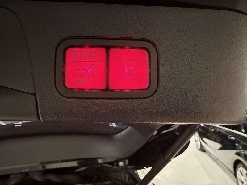 Usado Mercedes GLB200 150 CV (110 kW) 2021 Negro SUV