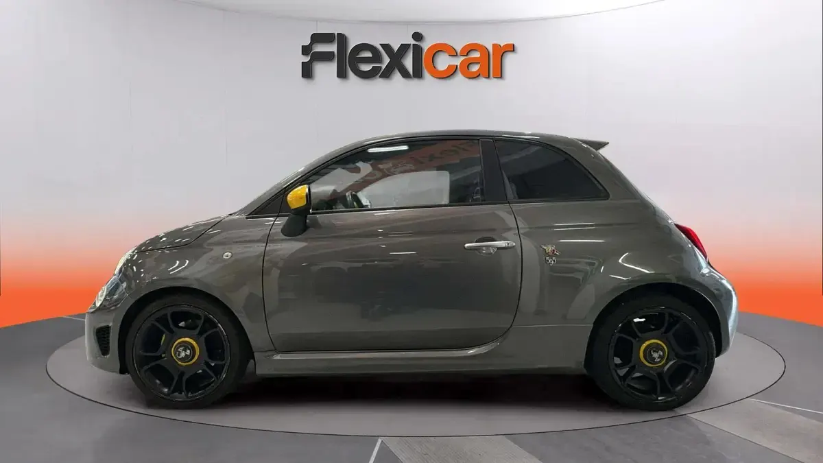 Usado Abarth 595 Turismo 165 CV (121 kW) 2020 Gris Berlina