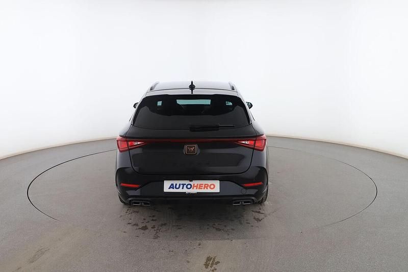 Usado Cupra Leon 150 CV (110 kW) 2024 Negro Familiar