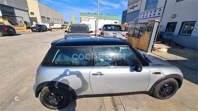 Usado Mini Cooper 115 CV (84 kW) 2001 Gris / plata Utilitario