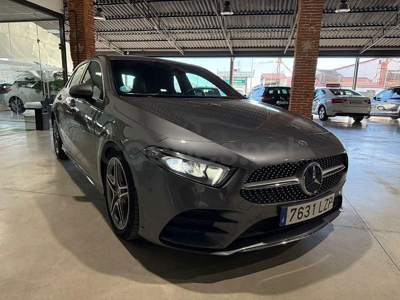 Usado Mercedes A200 150 CV (110 kW) 2022 Gris / plata Berlina