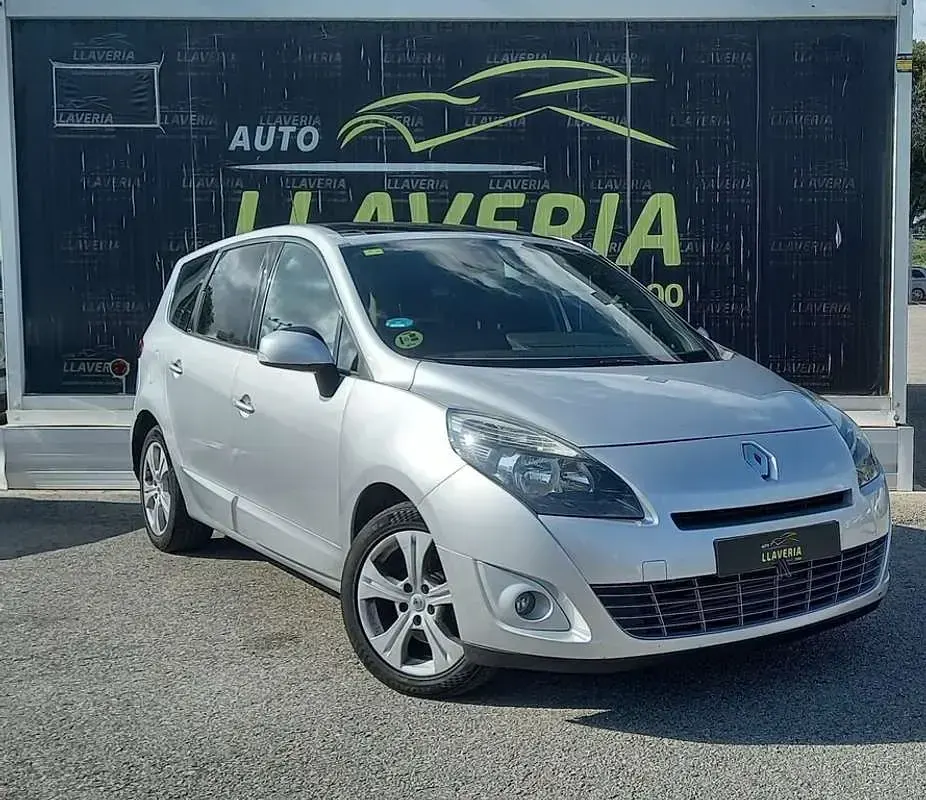 Usado Renault Scenic E-Tech Dynamique 129 CV (94 kW) 2009 Gris Monovolumen