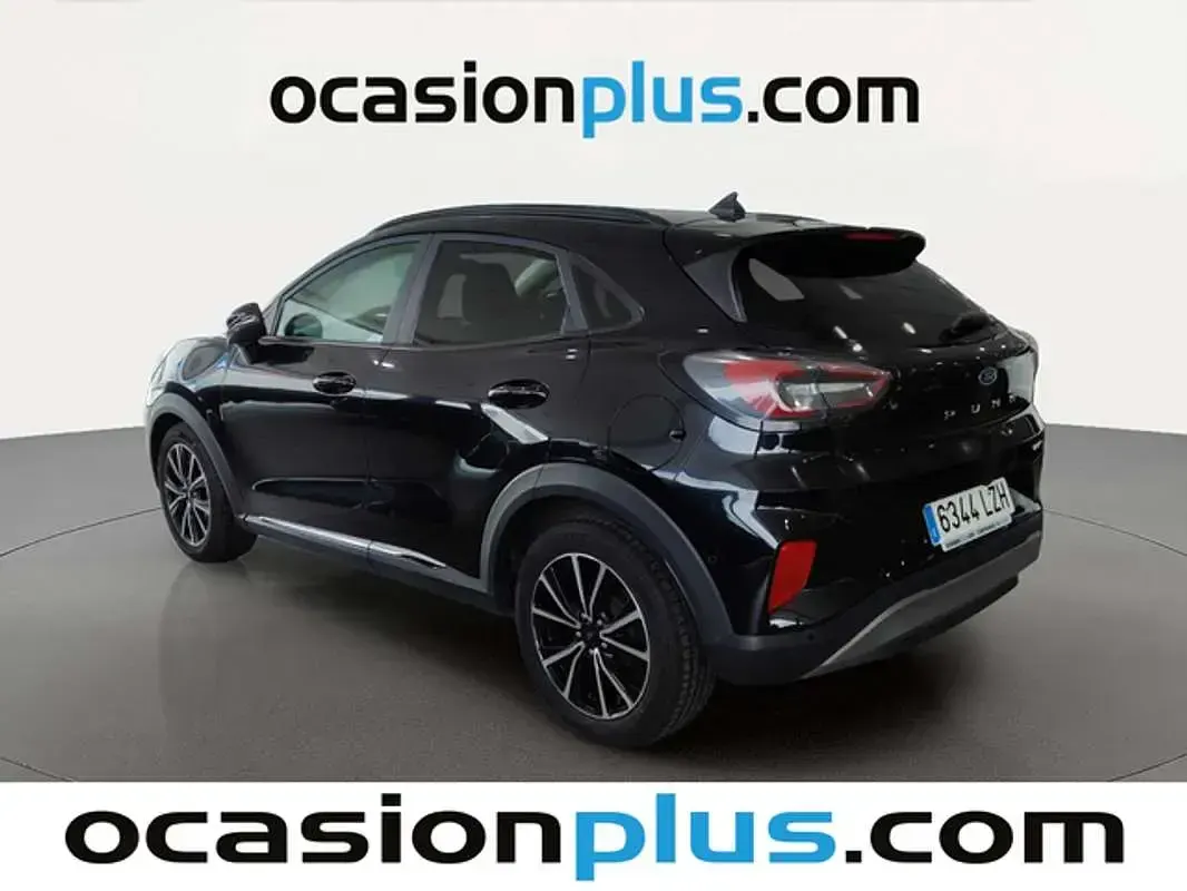 Usado Ford Puma Titanium 125 CV (91 kW) 2022 Negro SUV