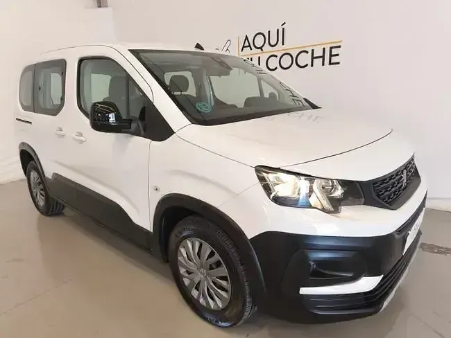 Usado Peugeot Rifter Active 99 CV (72 kW) 2022 Blanco Monovolumen