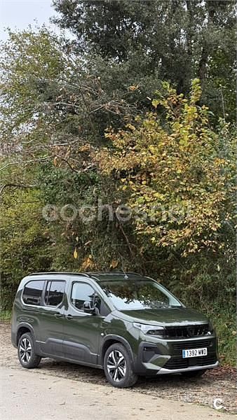 Usado Peugeot Rifter GT 130 CV (95 kW) 2024 Verde Monovolumen