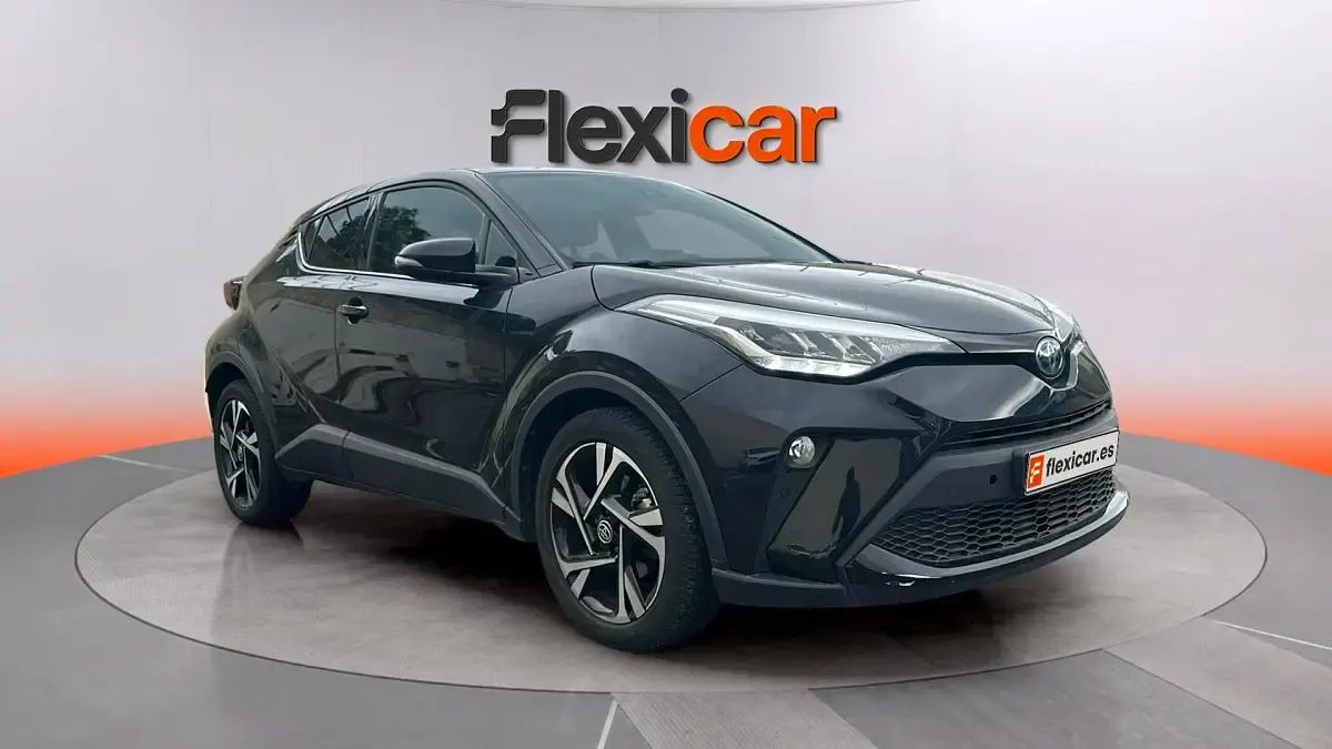 Käytetty Toyota C-HR Advance 122 HP (89 kW) 2022 Katumaasturi