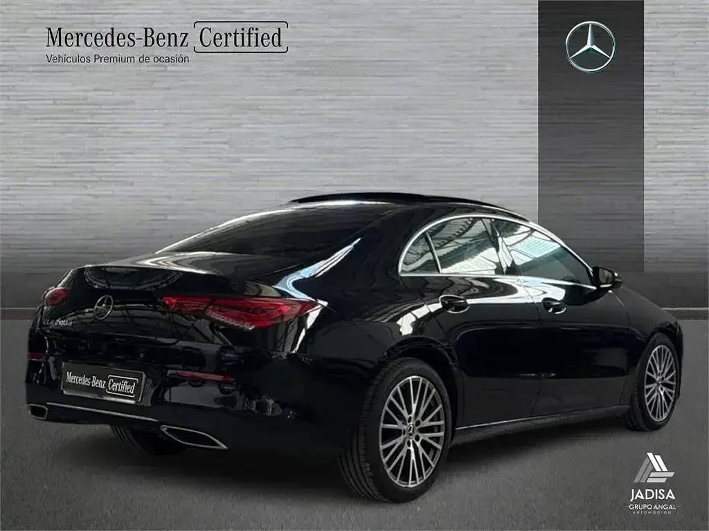 Usado Mercedes CLA220 190 CV (139 kW) 2021 Negro Berlina