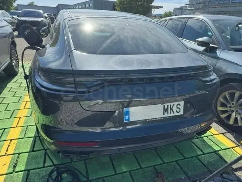 Usado Porsche Panamera 4 Platinum Edition 462 CV (339 kW) 2023 Gris / plata Utilitario