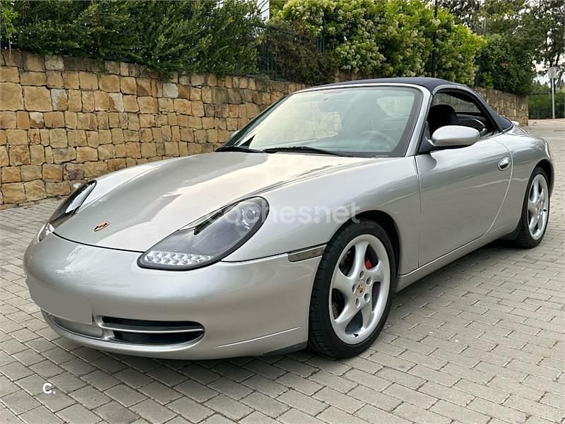 Gris / plata Usado 2001 Porsche 911 Carrera 4 Cabriolet Descapotable | 38.900 € - Imagen 1/4