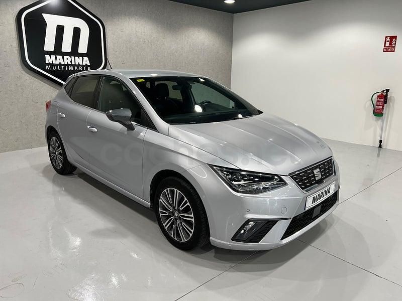 Usado Seat Ibiza XCELLENCE 95 CV (69 kW) 2020 Gris / plata Utilitario