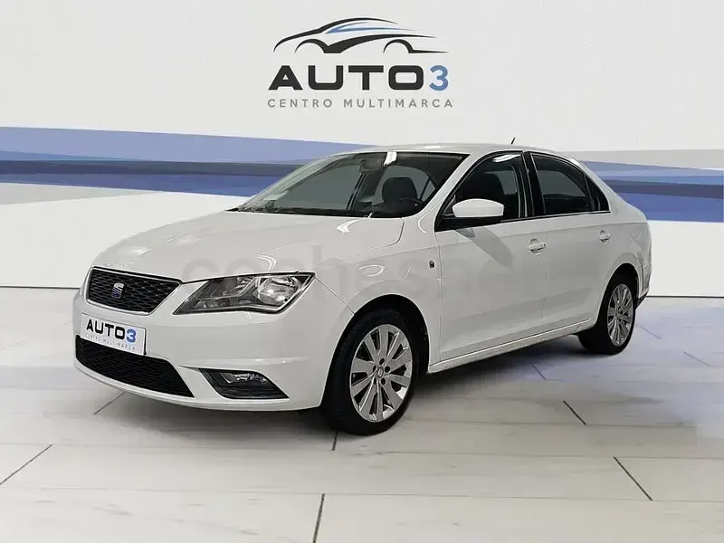 Usado Seat Toledo Reference 105 CV (77 kW) 2014 Blanco Utilitario