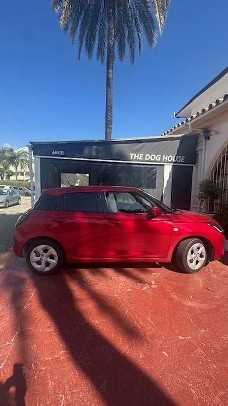 Rojo Usado 2025 Suzuki Swift Utilitario | 19.000 € (Caro) - Imagen 1/4