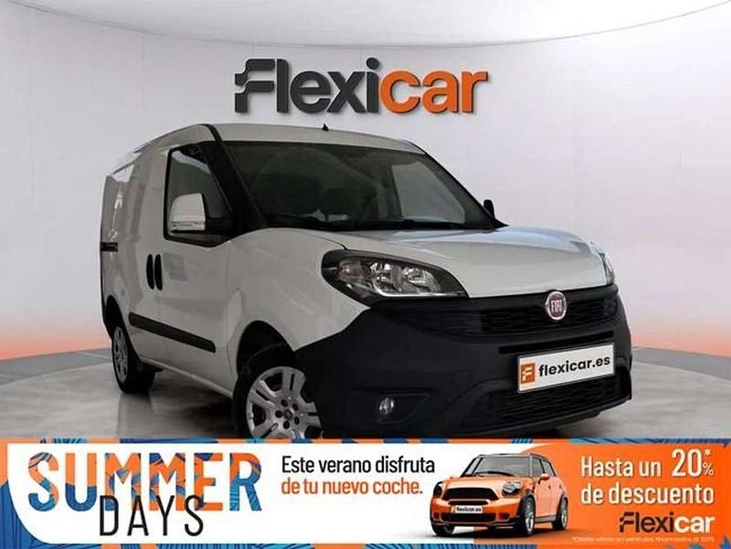 Blanco Usado 2020 Fiat Doblò Monovolumen | 10.190 € (Un poco caro) - Imagen 1/4
