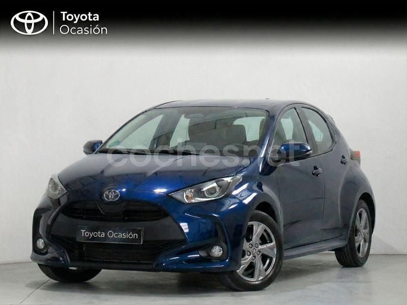 Usado Toyota Yaris Hybrid Active 116 CV (85 kW) 2025 Azul Berlina