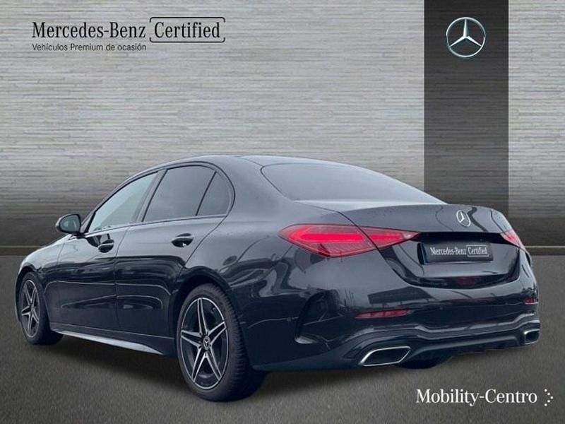 Usado Mercedes C220 199 CV (146 kW) 2022 Verde Berlina