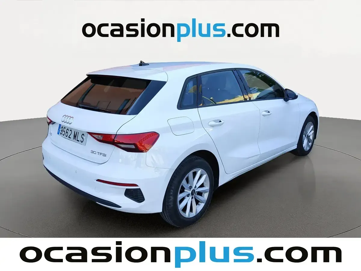 Usado Audi A3 110 CV (80 kW) 2023 Blanco Berlina