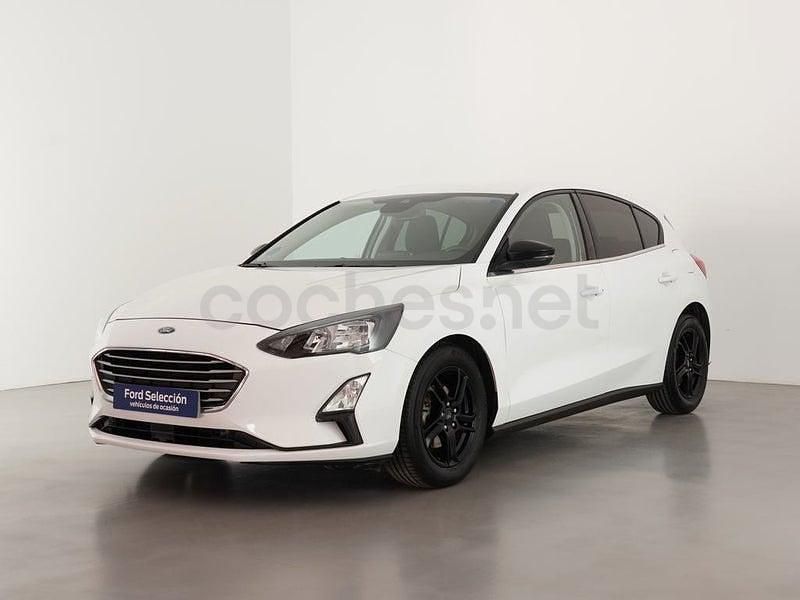Usado Ford Focus Trend 125 CV (91 kW) 2021 Blanco Berlina
