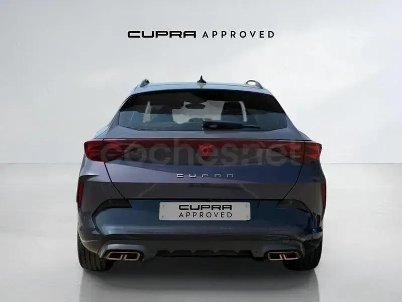 Usado Cupra Formentor 204 CV (150 kW) 2025 Violeta / lila SUV