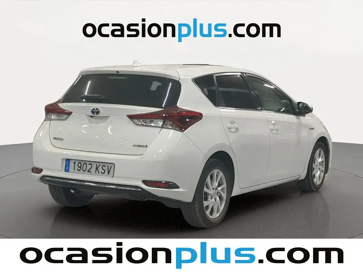 Usado Toyota Auris Hybrid Active 136 CV (100 kW) 2019 Blanco Utilitario