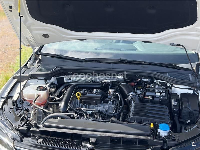 Usado VW Golf VIII 110 CV (80 kW) 2021 Blanco Berlina