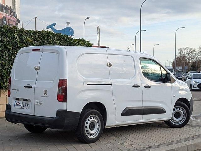 Usado Peugeot Partner Premium 98 CV (72 kW) 2020 Blanco Monovolumen