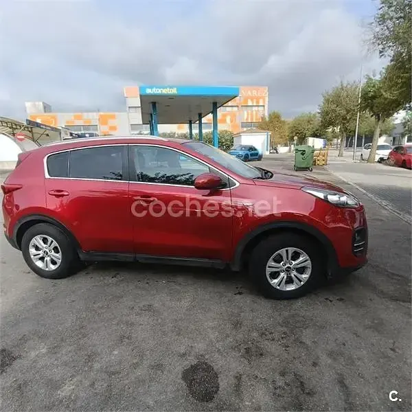 Usado Kia Sportage 135 CV (99 kW) 2016 Granate SUV
