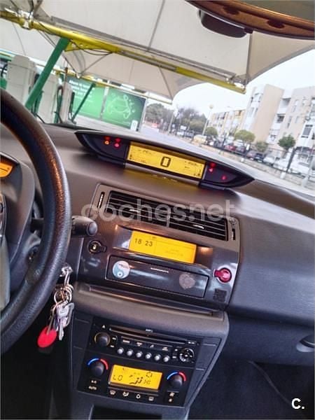 Usado Citroën C4 92 CV (67 kW) 2007 Gris / plata Berlina