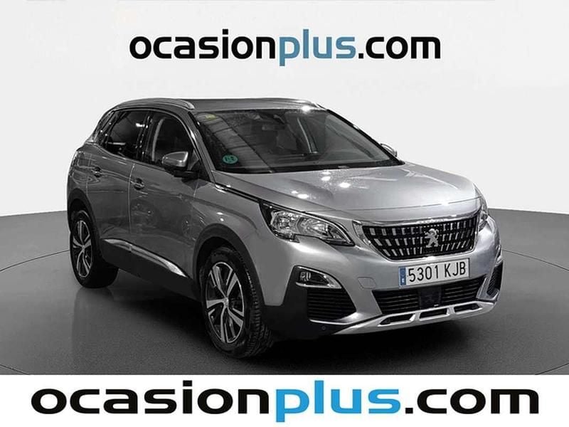 Usado Peugeot 3008 Allure 131 CV (96 kW) 2018 Gris SUV