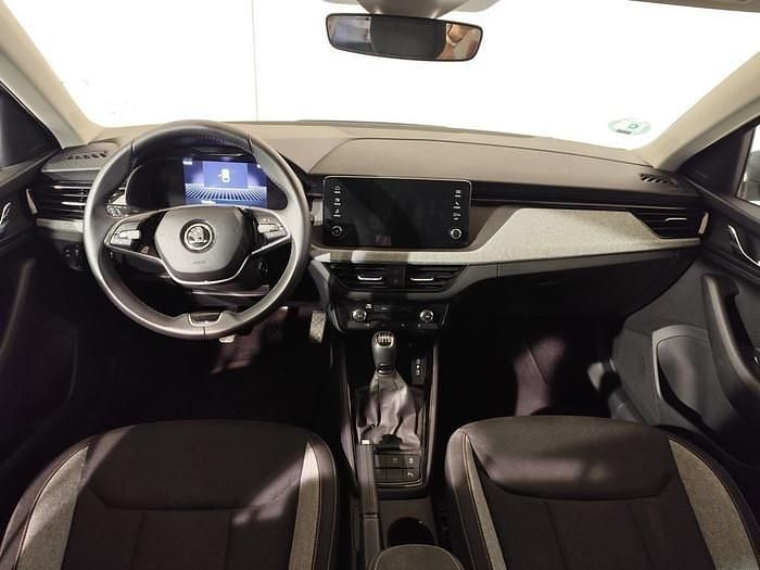 Usado Skoda Scala Selection 115 CV (84 kW) 2025 Gris Utilitario