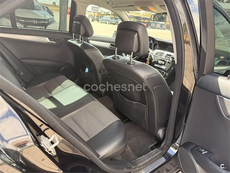 Usado Mercedes C220 Avantgarde 170 CV (125 kW) 2011 Negro Berlina