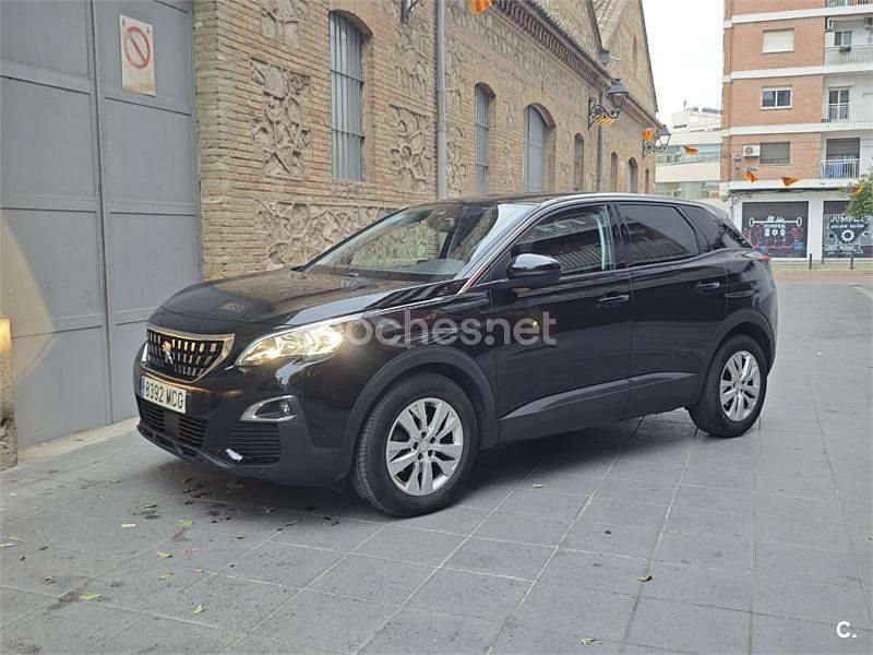 Usado Peugeot 3008 Allure 130 CV (95 kW) 2019 Negro SUV