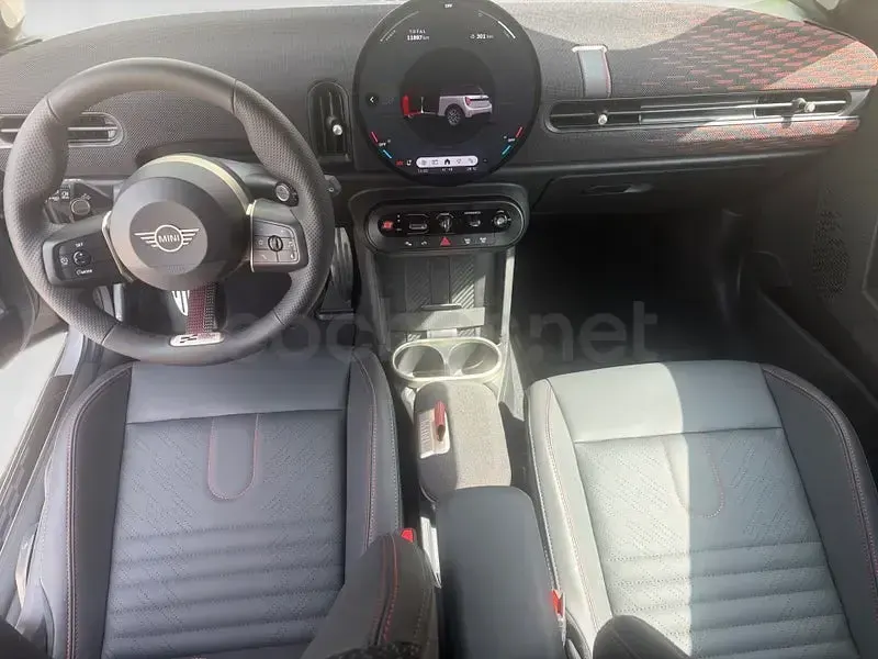 Usado Mini John Cooper Works 231 CV (169 kW) 2025 Gris / plata Utilitario