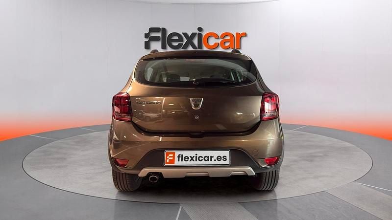 Usado Dacia Sandero Essentiel 101 CV (74 kW) 2020 Negro Berlina