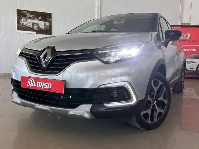 Usado Renault Captur Intens 90 CV (66 kW) 2018 Gris / plata SUV