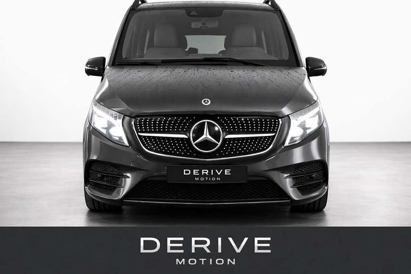 Usado Mercedes V300 239 CV (175 kW) 2023 Negro Monovolumen