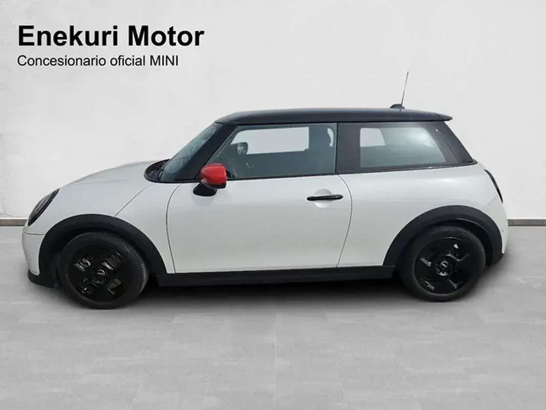 Usado Mini Cooper Essential 156 CV (114 kW) 2024 Blanco Utilitario