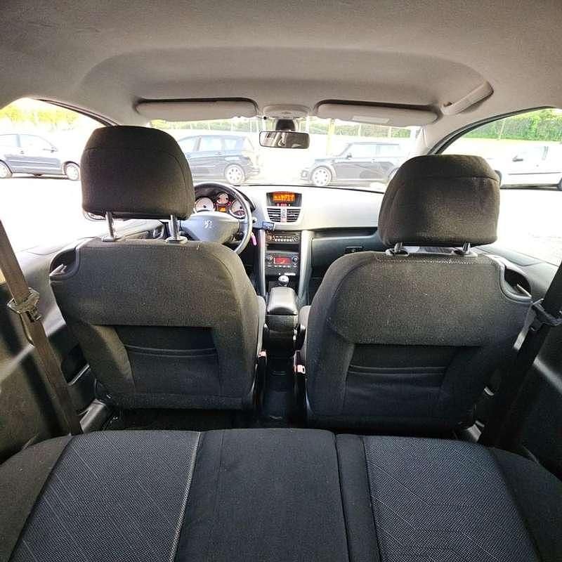 Usado Peugeot 207 109 CV (80 kW) 2007 Verde Utilitario