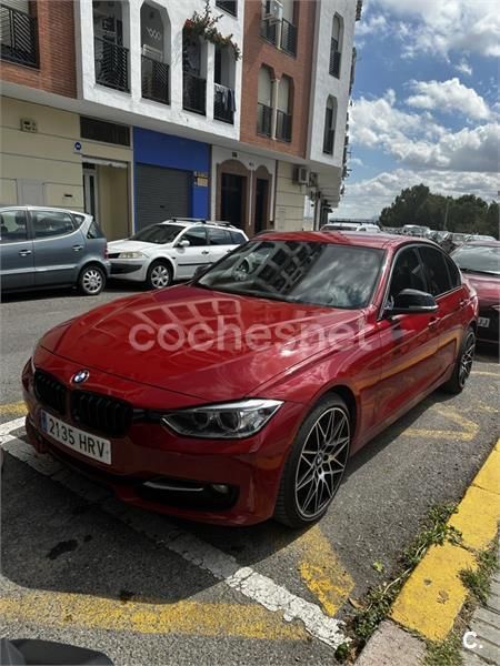 Rojo Usado 2013 BMW 328 Sport Line Familiar | 24.000 € - Imagen 1/4