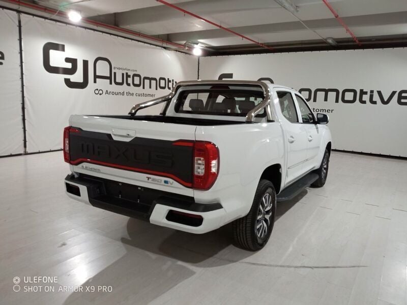 Usado Maxus e-T90 130 kW (177 CV) 2023 Blanco Pickup/Camioneta