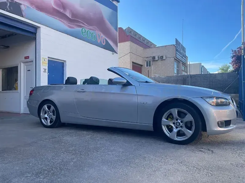 Usado BMW 320 Cabriolet 170 CV (125 kW) 2008 Gris / plata Descapotable