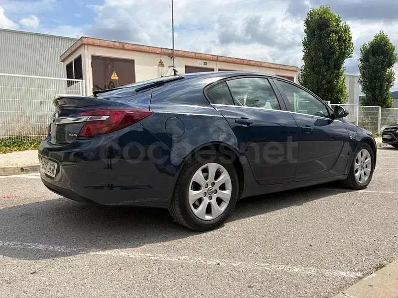 Usado Opel Insignia Excellence 140 CV (102 kW) 2015 Azul Berlina