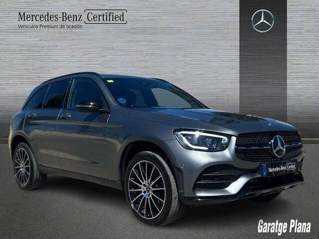 Usado Mercedes GLC300e 306 CV (225 kW) 2020 Gris selenita SUV
