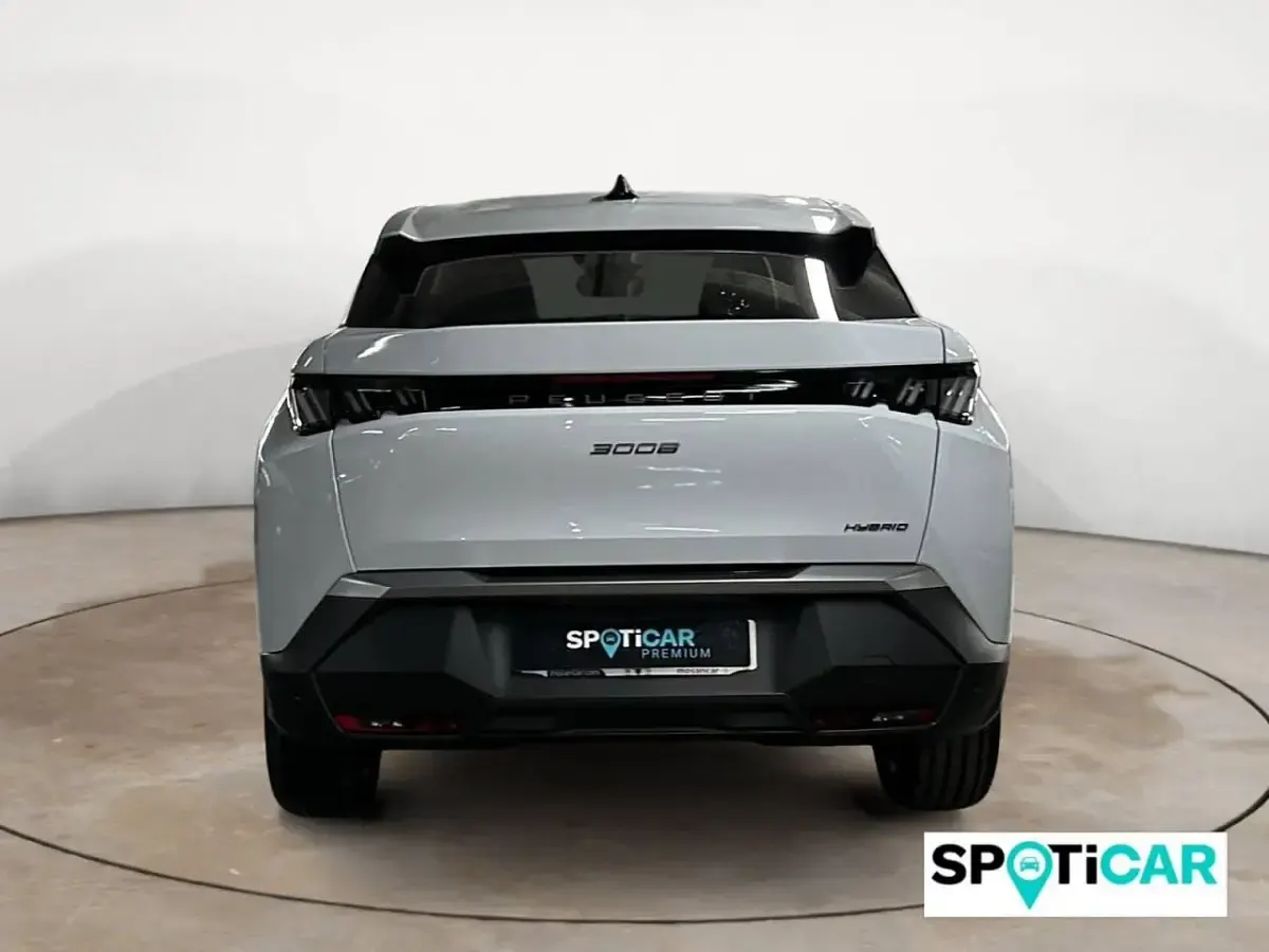 Usado Peugeot 3008 Allure 145 CV (106 kW) 2025 Blanco SUV