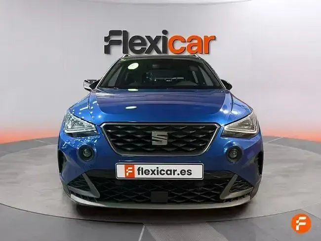 Usado Seat Arona FR 110 CV (80 kW) 2022 Azul SUV