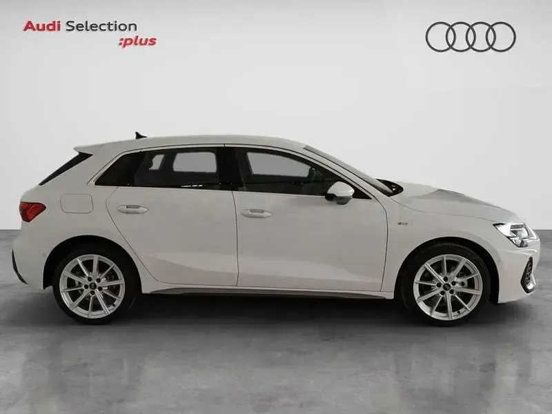 Usado Audi A3 204 CV (150 kW) 2026 Blanco Berlina