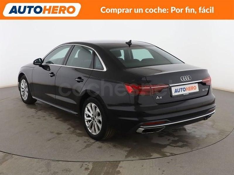 Usado Audi A4 Advanced Plus 136 CV (100 kW) 2022 Negro Berlina